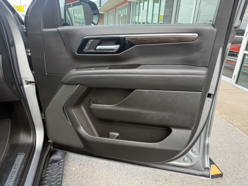 2026 Chevrolet Suburban Z71 4x4 Collinsville OK