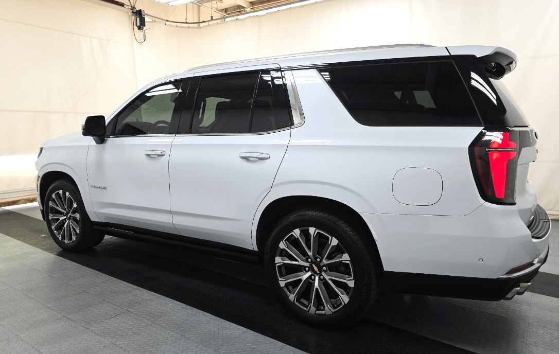 2026 Chevrolet Tahoe High Country Air Ride Suspension / Rear Seat Media System Portland OR