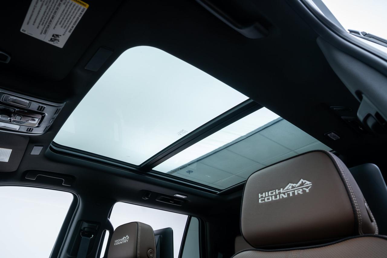 2026 Chevrolet Tahoe High Country Air Ride Suspension / Rear Seat Media System Portland OR