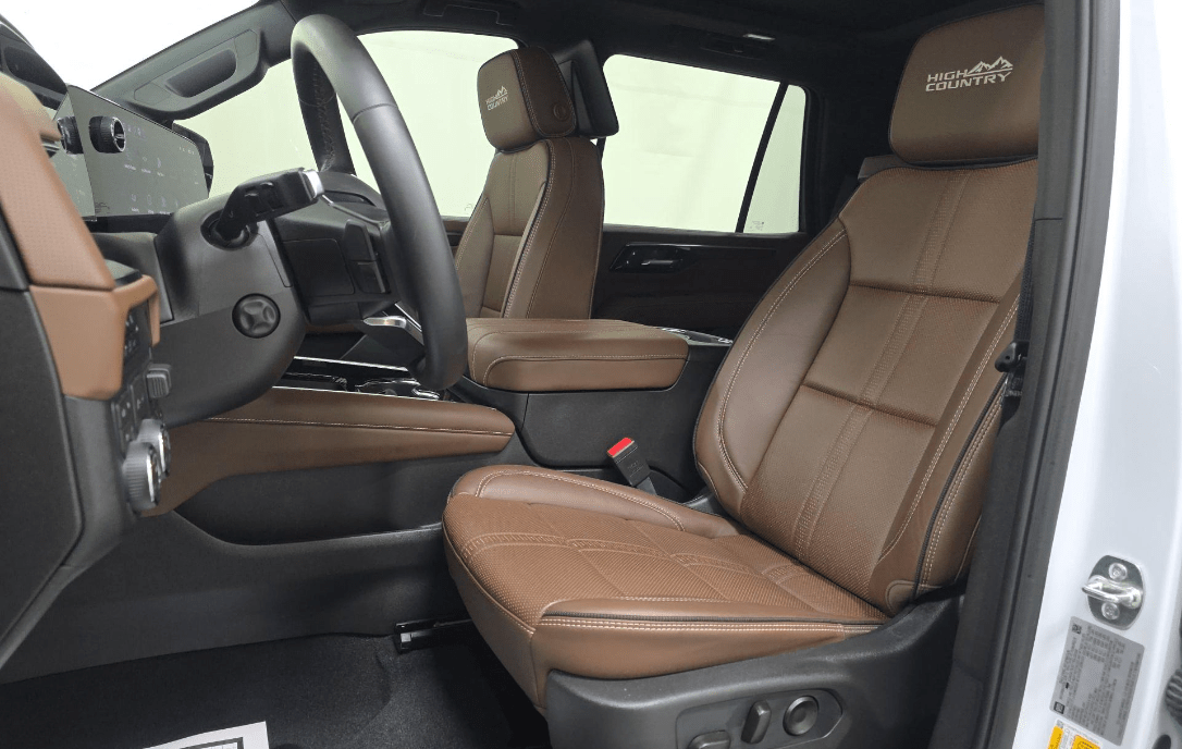 2026 Chevrolet Tahoe High Country Air Ride Suspension / Rear Seat Media System Portland OR