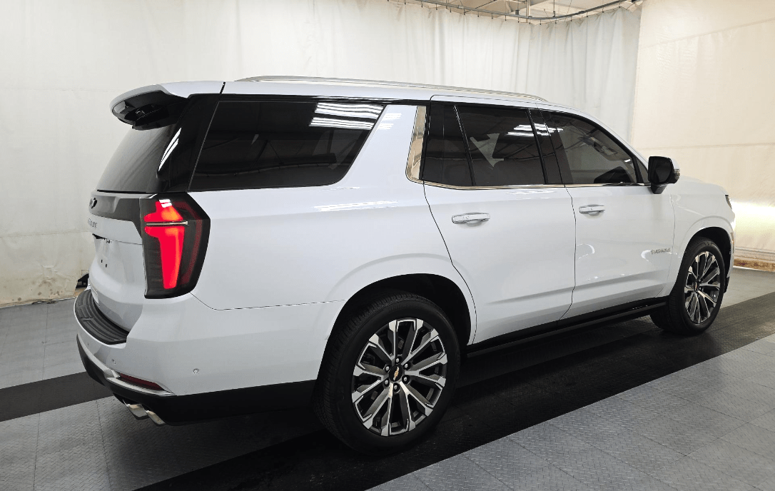 2026 Chevrolet Tahoe High Country Air Ride Suspension / Rear Seat Media System Portland OR