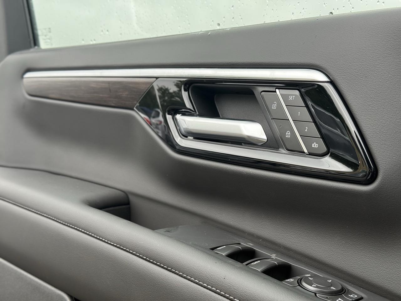 2026 Chevrolet Tahoe LT Crestwood KY