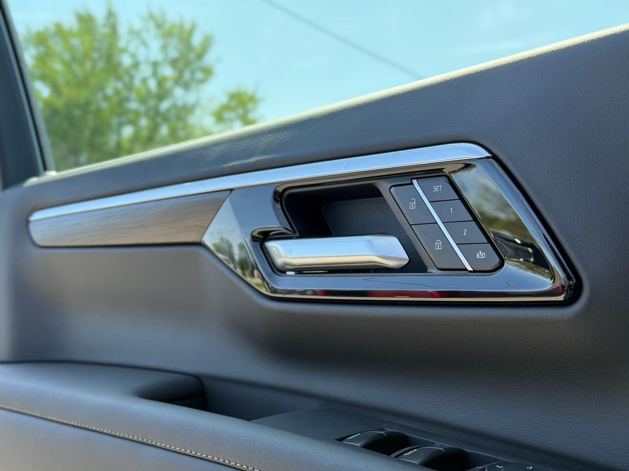 2026 Chevrolet Tahoe LT Crestwood KY