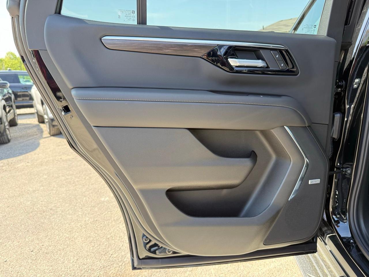 2026 Chevrolet Tahoe LT Crestwood KY