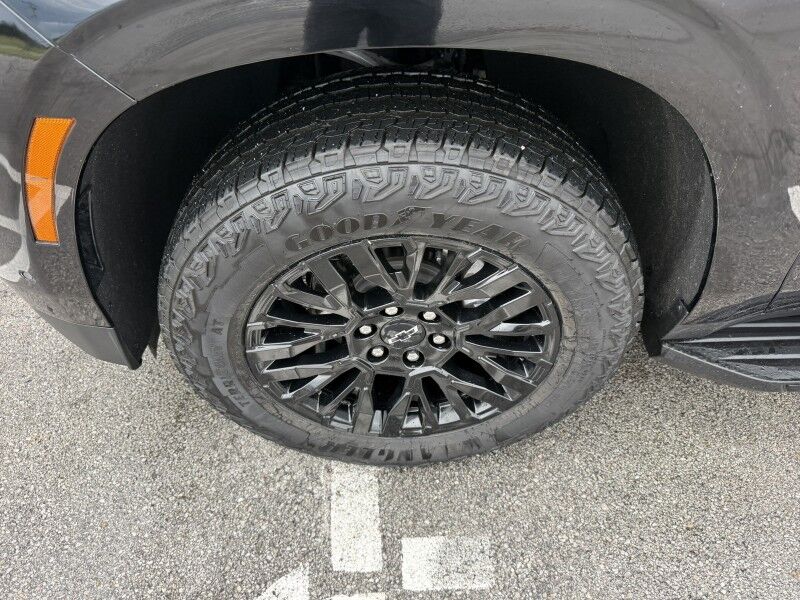 2026 Chevrolet Tahoe Midnight 4x4 LT Collinsville OK