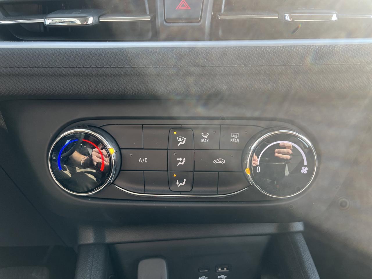 2026 Chevrolet Trailblazer LS FWD ConveniencePkg w/RemoteStart RearTintedGlass Saukville WI