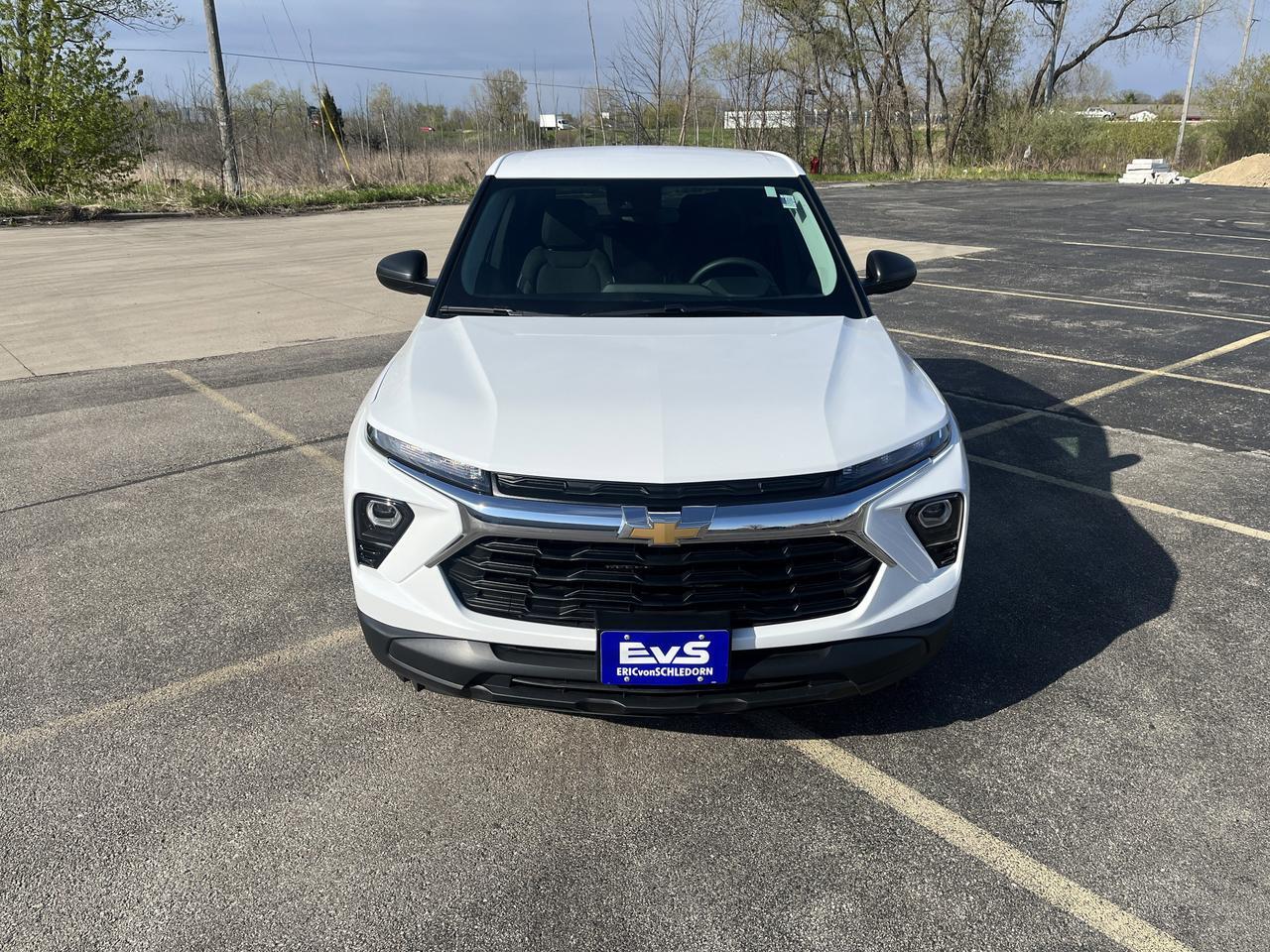 2026 Chevrolet Trailblazer LS FWD ConveniencePkg w/RemoteStart RearTintedGlass Saukville WI