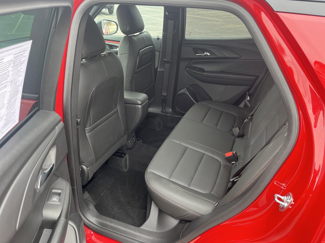 2026 Chevrolet Trailblazer RS AWD Convenience DrvrConf Winter/SummerMatPkgs w/Sunroof Hands-FreePwrLftgt HtdSeats HtdStrngWhl Saukville WI