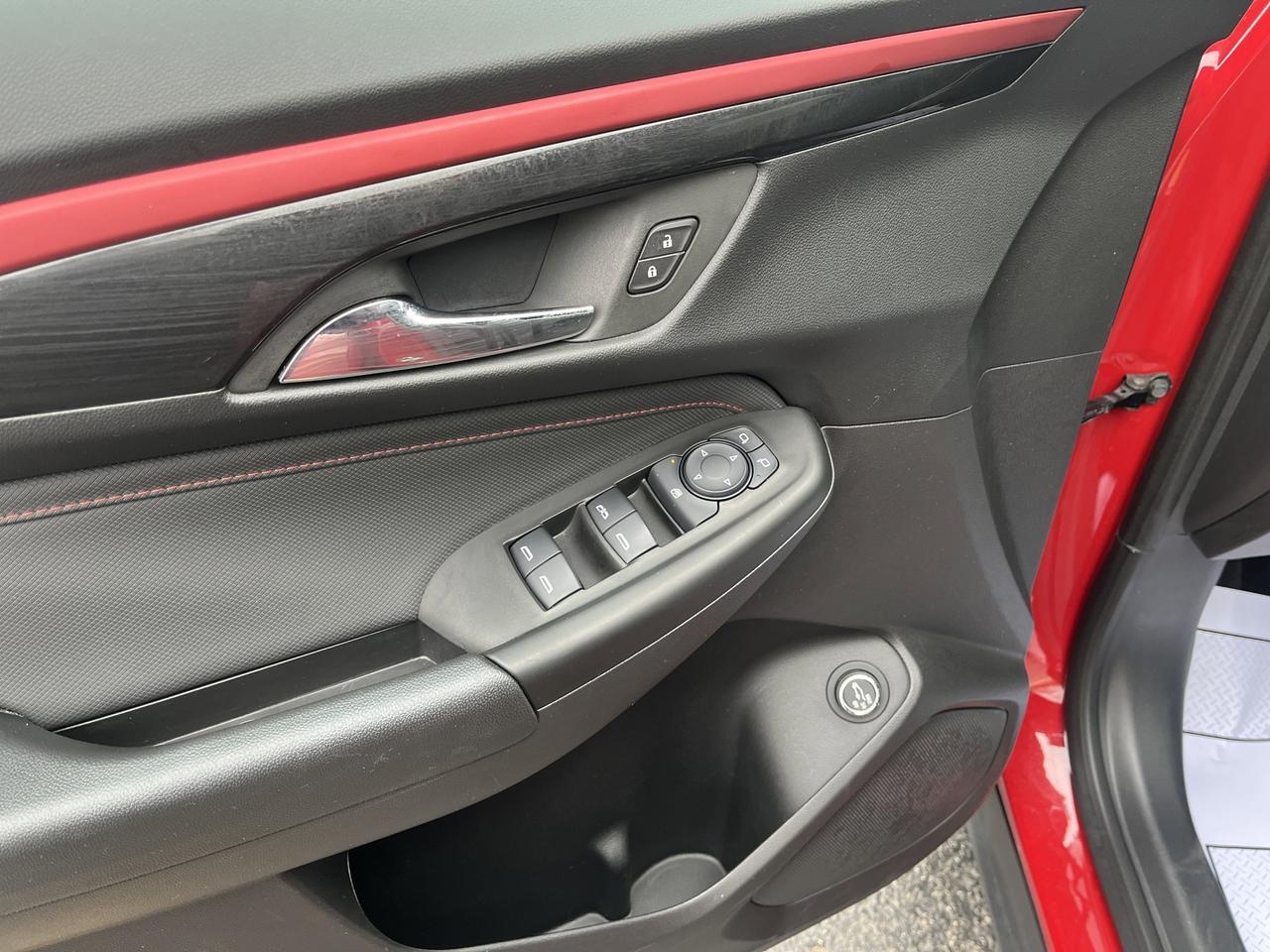 2026 Chevrolet Trailblazer RS AWD Convenience DrvrConf Winter/SummerMatPkgs w/Sunroof Hands-FreePwrLftgt HtdSeats HtdStrngWhl Saukville WI