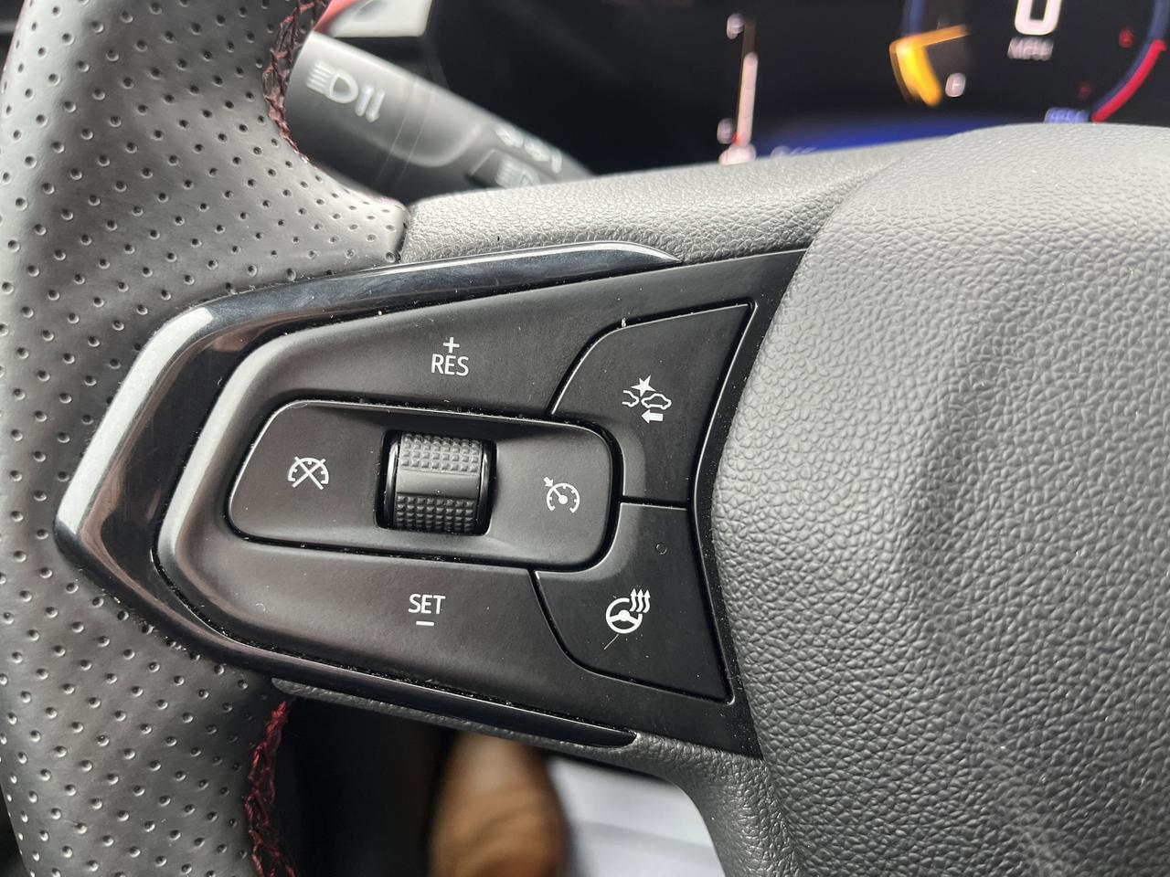 2026 Chevrolet Trailblazer RS AWD Convenience DrvrConf Winter/SummerMatPkgs w/Sunroof Hands-FreePwrLftgt HtdSeats HtdStrngWhl Saukville WI