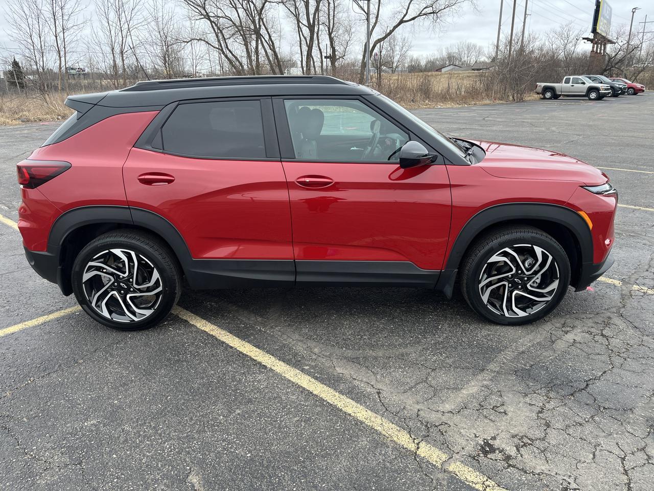 2026 Chevrolet Trailblazer RS AWD Convenience DrvrConf Winter/SummerMatPkgs w/Sunroof Hands-FreePwrLftgt HtdSeats HtdStrngWhl Saukville WI