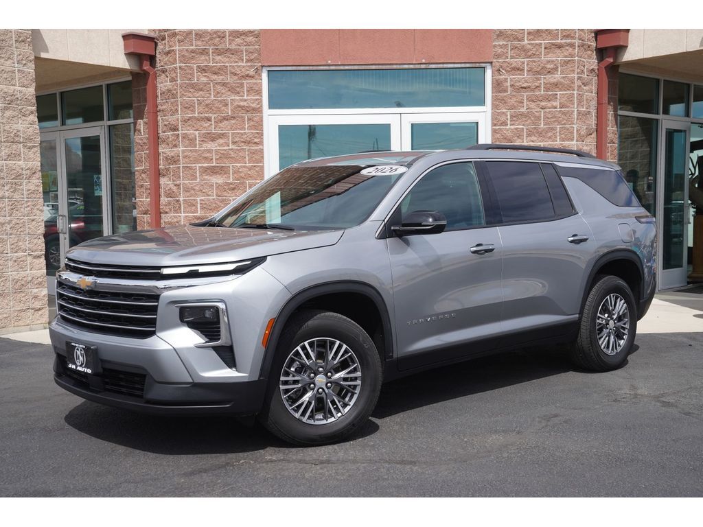 2026 Chevrolet Traverse AWD LT
