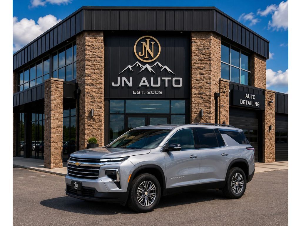 2026 Chevrolet Traverse AWD LT