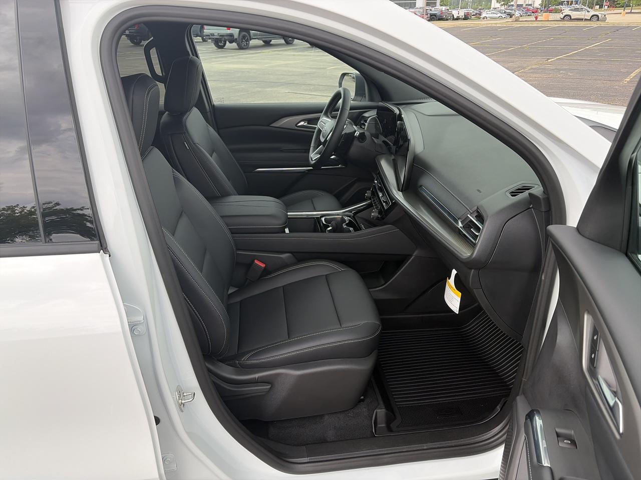 2026 Chevrolet Traverse LT AWD SportEdition w/20sGlossBlackWheels HtdEvotex AdptvCrz HtdSteeringWheel RemoteStart Saukville WI