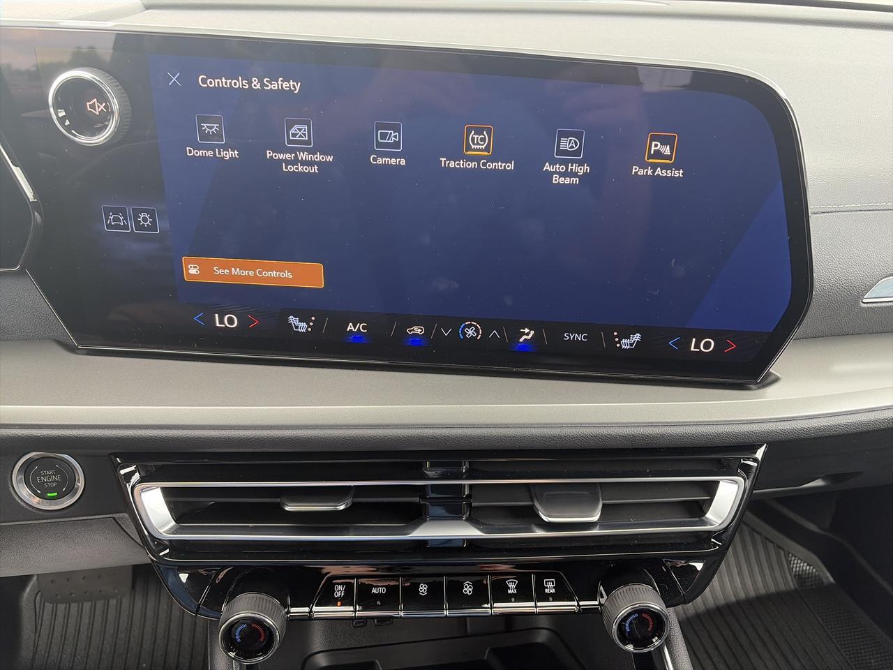 2026 Chevrolet Traverse LT AWD SportEdition w/20sGlossBlackWheels HtdEvotex AdptvCrz HtdSteeringWheel RemoteStart Saukville WI