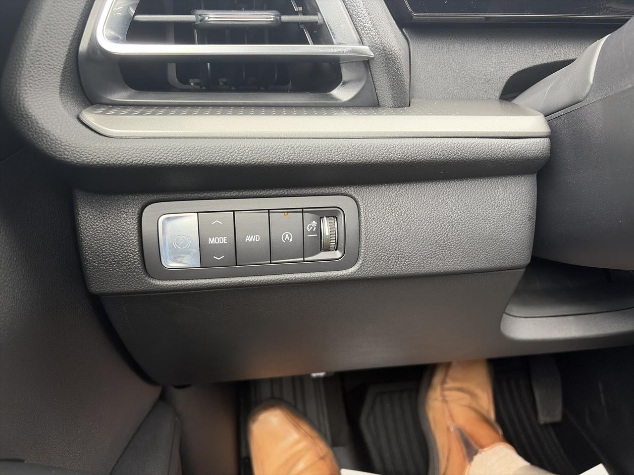 2026 Chevrolet Traverse LT AWD SportEdition w/20sGlossBlackWheels HtdEvotex AdptvCrz HtdSteeringWheel RemoteStart Saukville WI