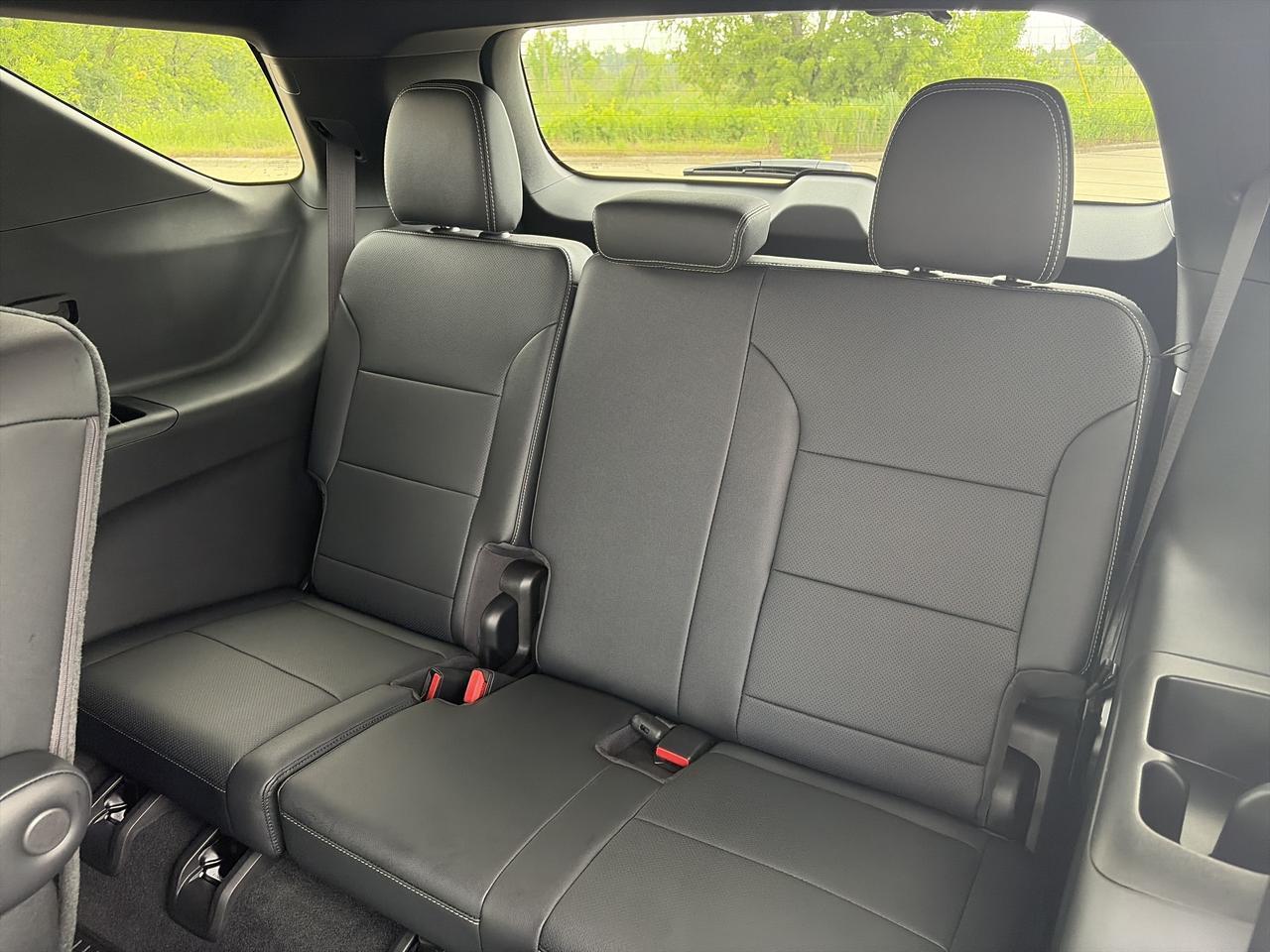 2026 Chevrolet Traverse LT AWD SportEdition w/20sGlossBlackWheels HtdEvotex AdptvCrz HtdSteeringWheel RemoteStart Saukville WI