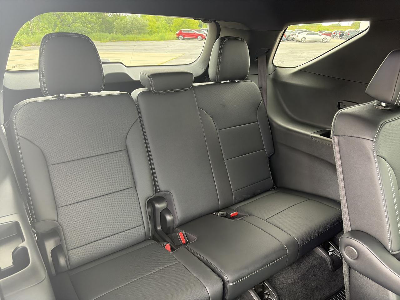 2026 Chevrolet Traverse LT AWD SportEdition w/20sGlossBlackWheels HtdEvotex AdptvCrz HtdSteeringWheel RemoteStart Saukville WI