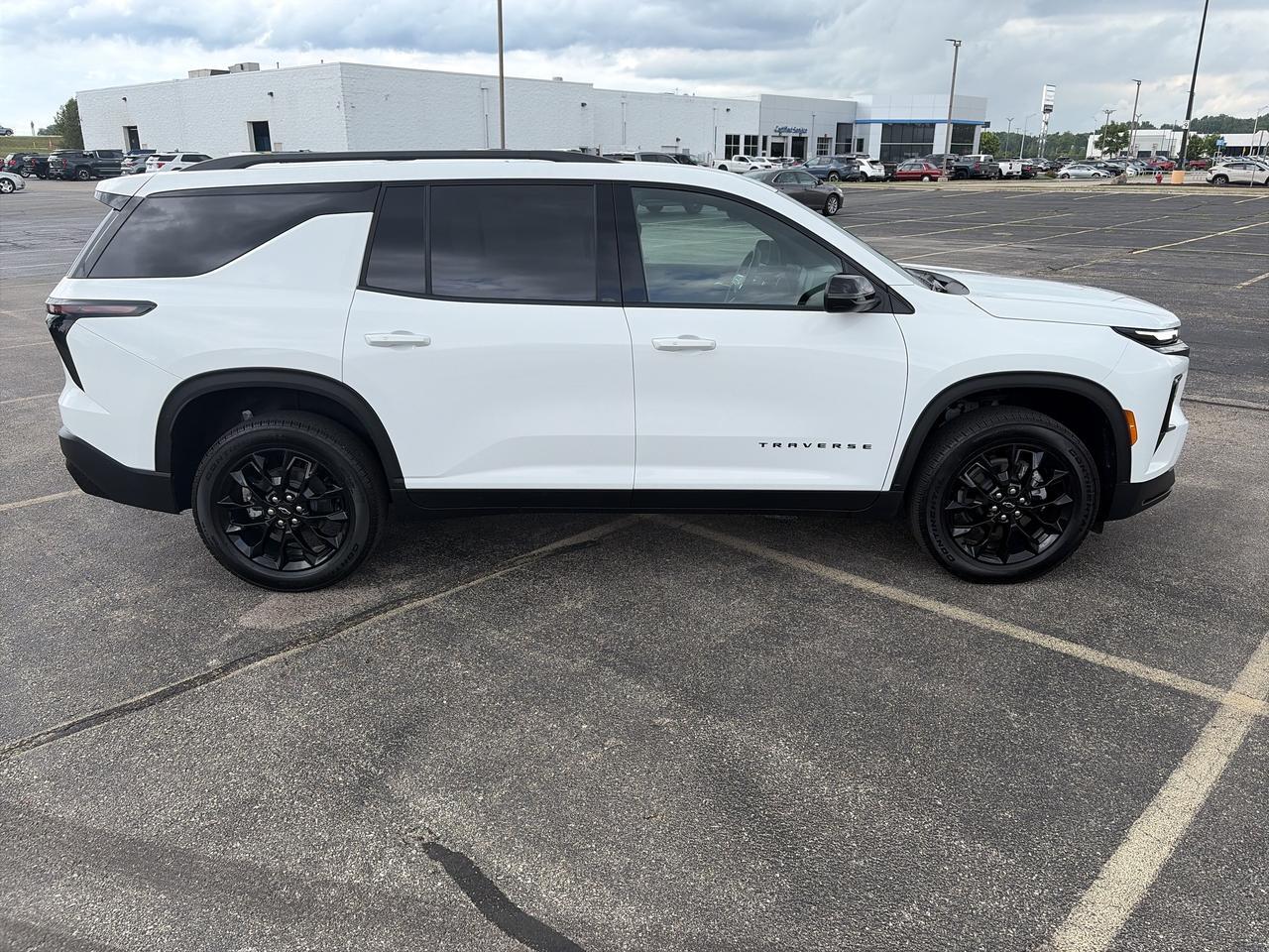 2026 Chevrolet Traverse LT AWD SportEdition w/20sGlossBlackWheels HtdEvotex AdptvCrz HtdSteeringWheel RemoteStart Saukville WI