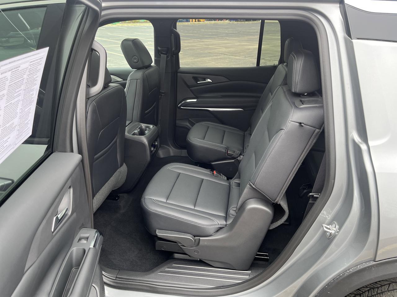 2026 Chevrolet Traverse LT AWD Sun&Wheel DrvrConfPkgs w/Sunroof 20s HtdEvotex RrCamMirror HD-SrrndVsn Saukville WI