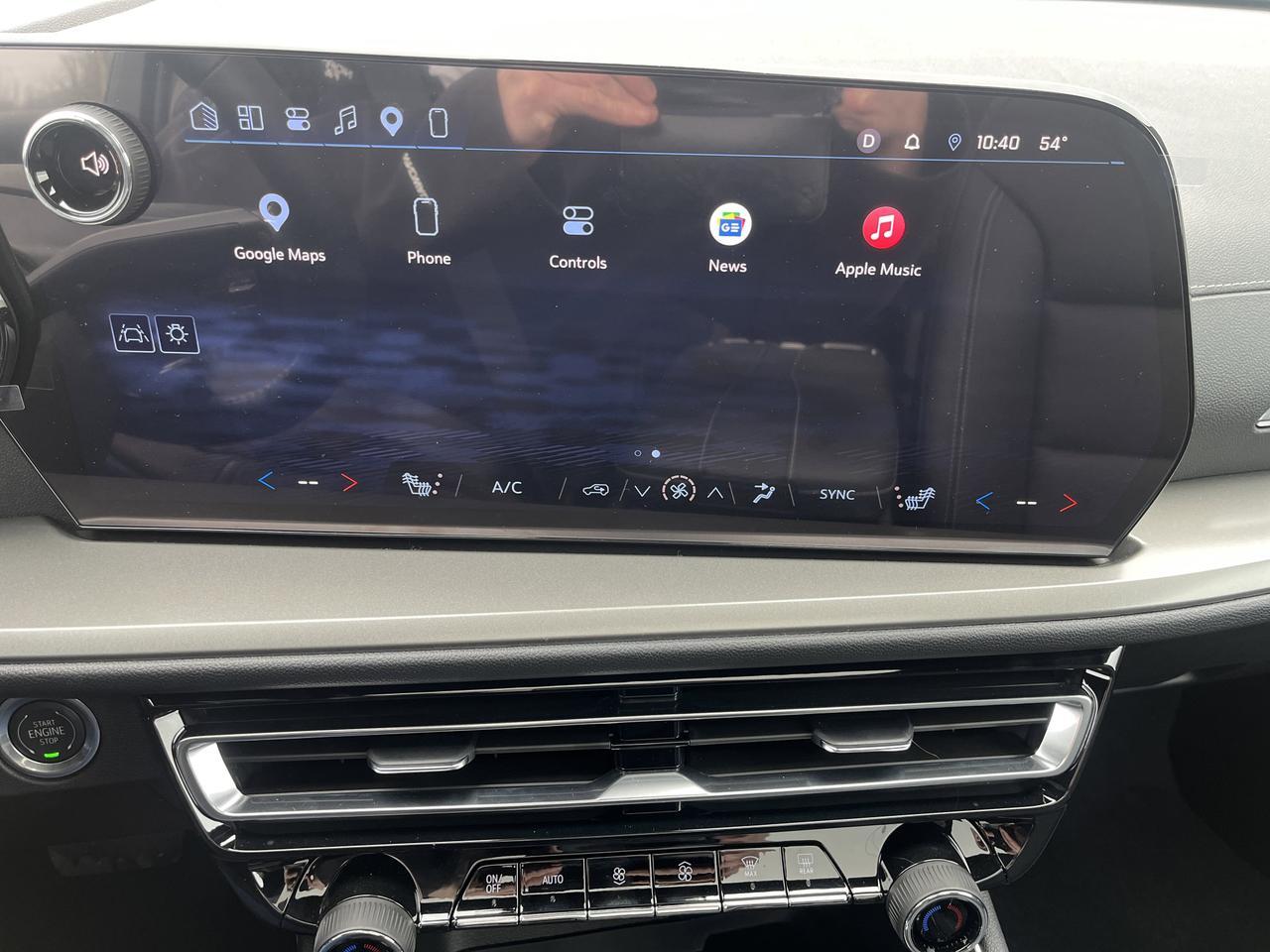 2026 Chevrolet Traverse LT AWD Sun&Wheel DrvrConfPkgs w/Sunroof 20s HtdEvotex RrCamMirror HD-SrrndVsn Saukville WI