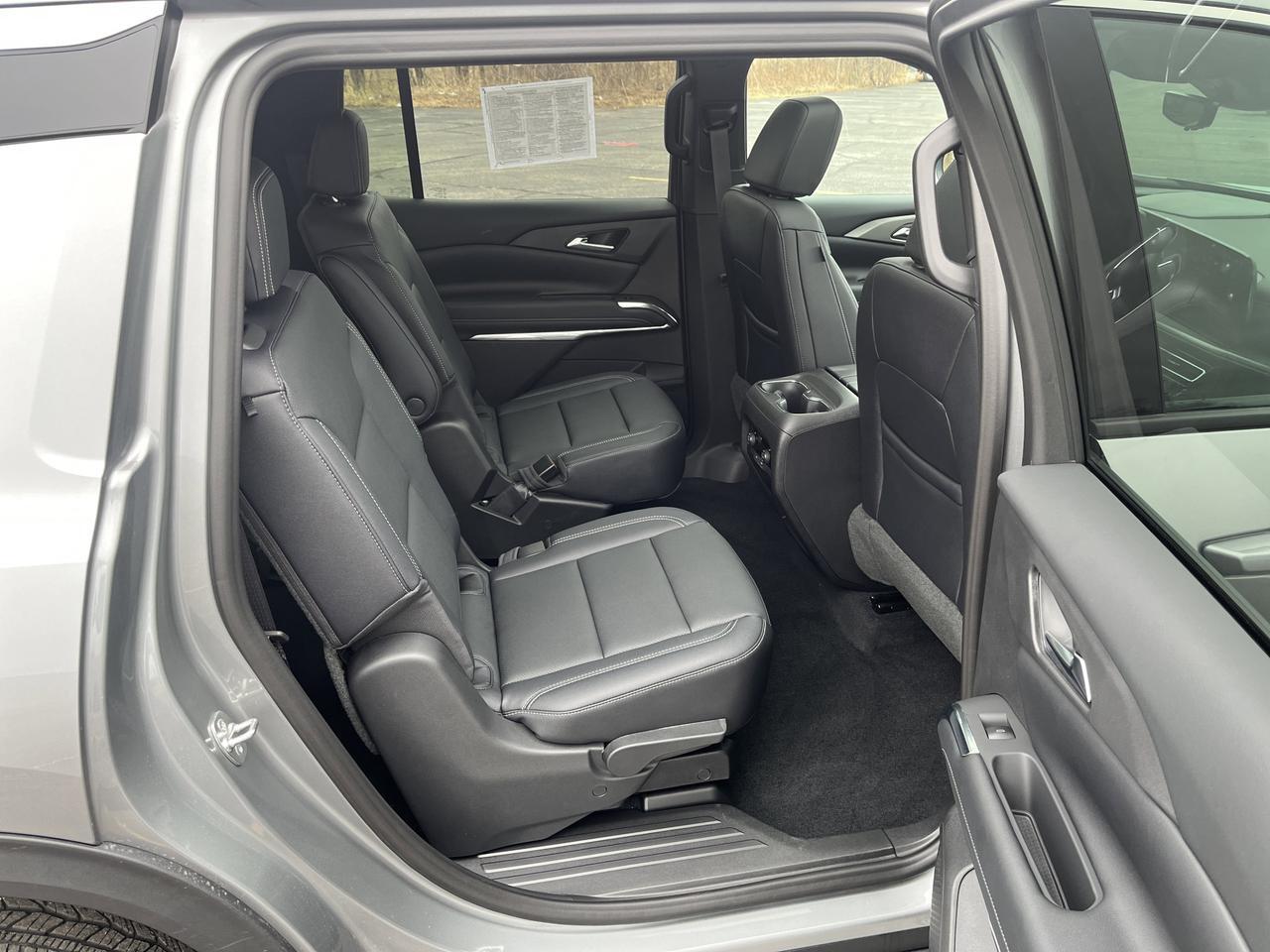 2026 Chevrolet Traverse LT AWD Sun&Wheel DrvrConfPkgs w/Sunroof 20s HtdEvotex RrCamMirror HD-SrrndVsn Saukville WI