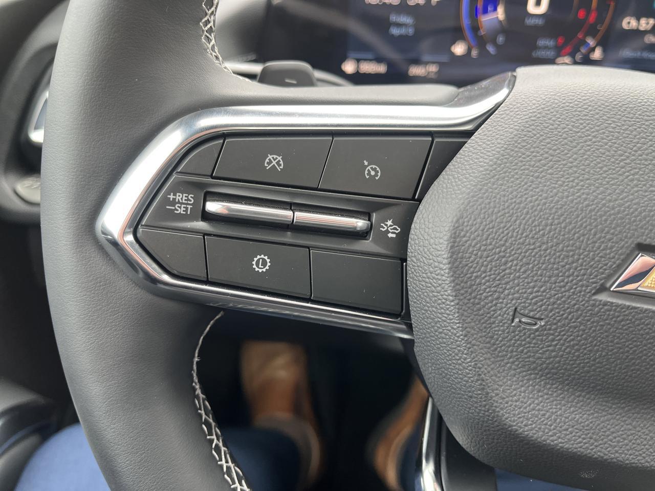 2026 Chevrolet Traverse LT AWD Sun&Wheel DrvrConfPkgs w/Sunroof 20s HtdEvotex RrCamMirror HD-SrrndVsn Saukville WI