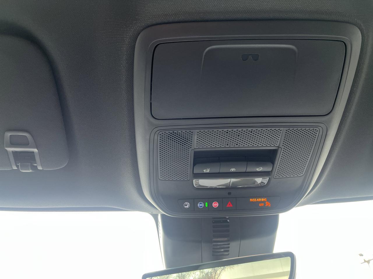 2026 Chevrolet Traverse LT AWD Sun&Wheel DrvrConfPkgs w/Sunroof 20s HtdEvotex RrCamMirror HD-SrrndVsn Saukville WI