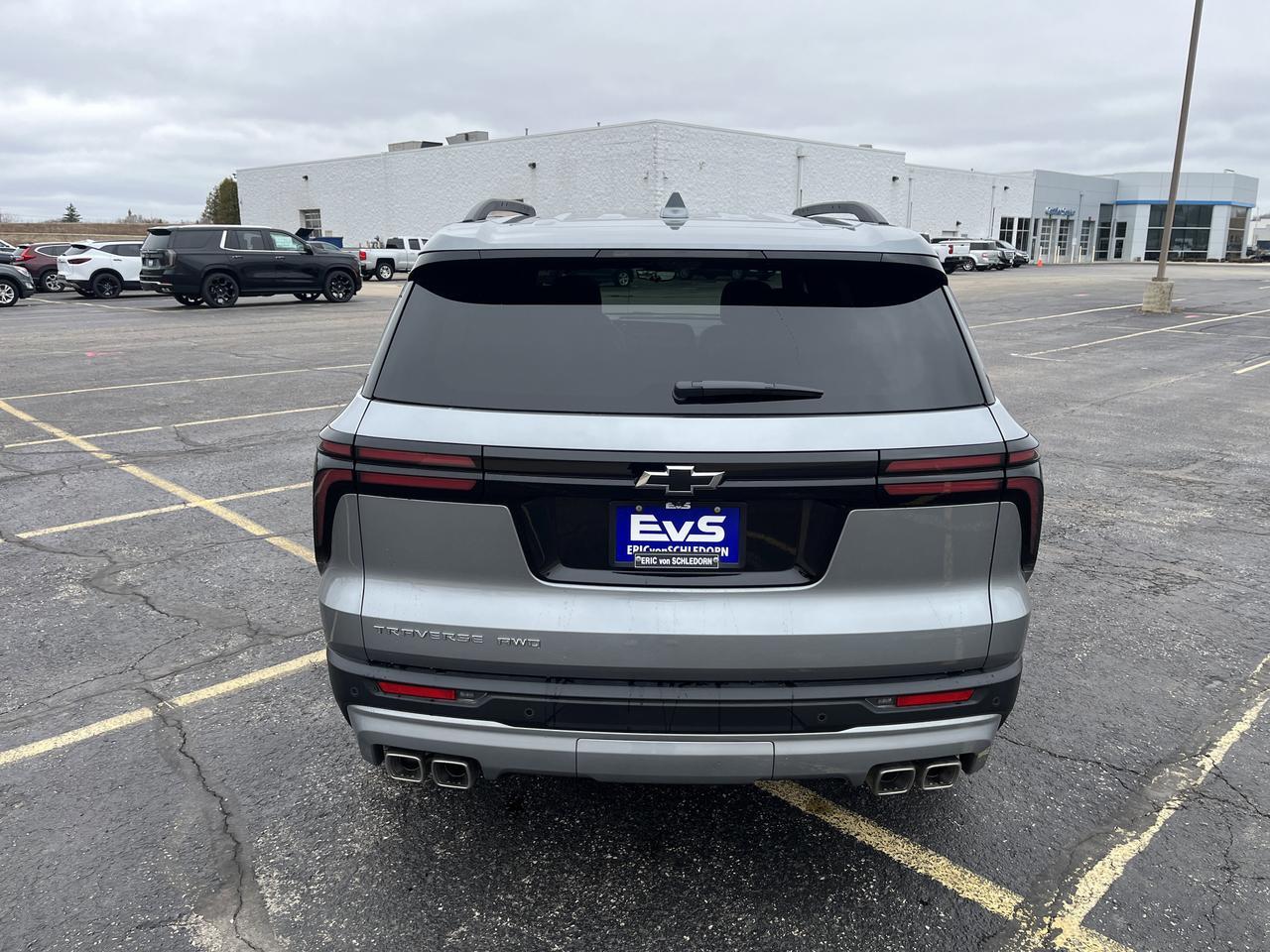 2026 Chevrolet Traverse LT AWD Sun&Wheel DrvrConfPkgs w/Sunroof 20s HtdEvotex RrCamMirror HD-SrrndVsn Saukville WI