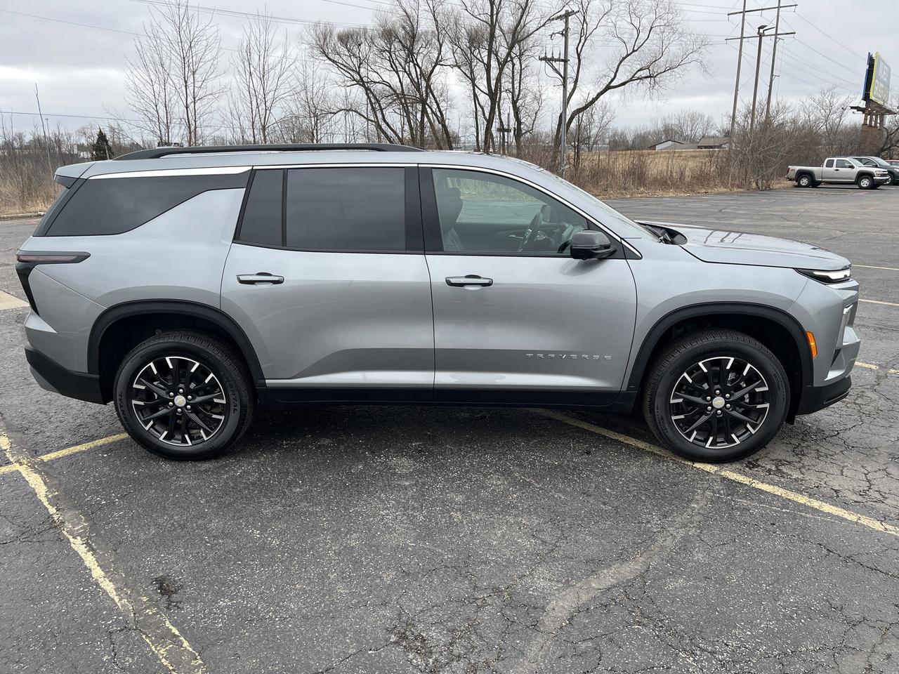 2026 Chevrolet Traverse LT AWD Sun&Wheel DrvrConfPkgs w/Sunroof 20s HtdEvotex RrCamMirror HD-SrrndVsn Saukville WI