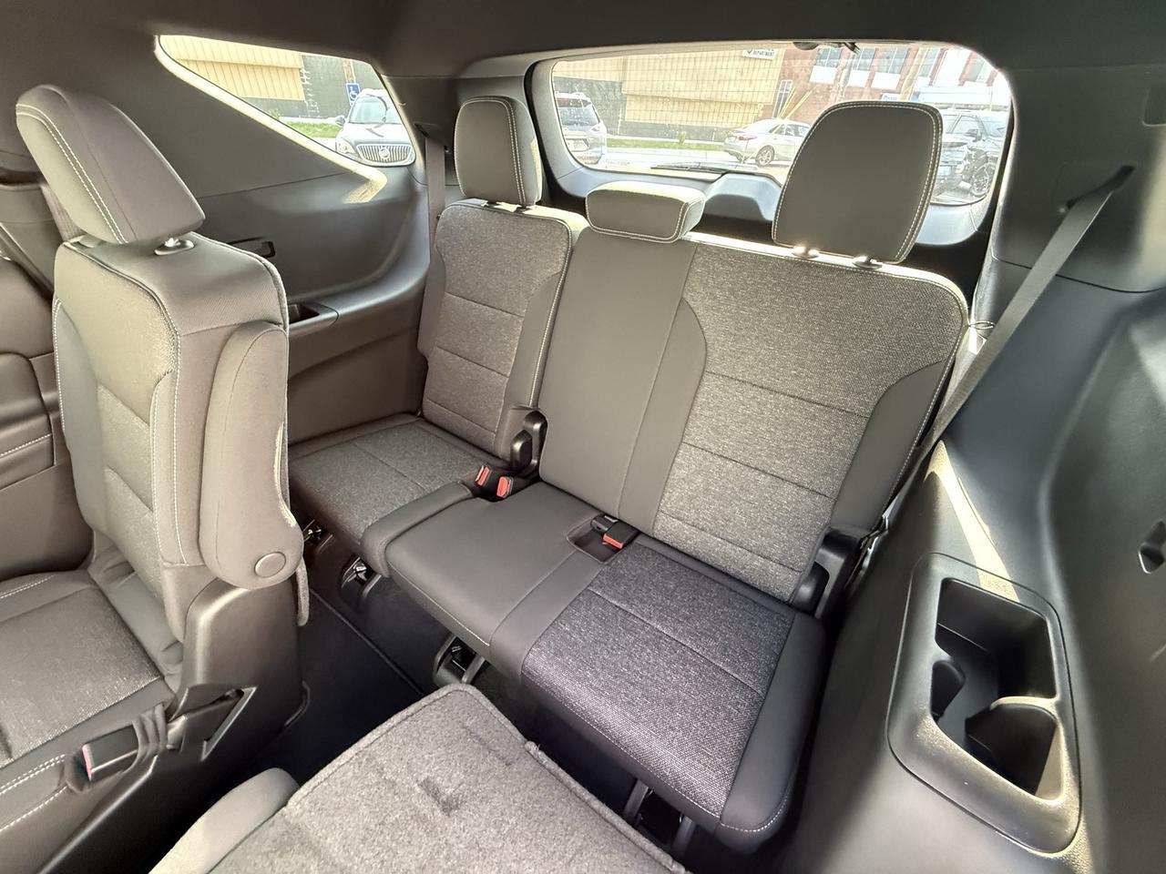 2026 Chevrolet Traverse LT Crestwood KY