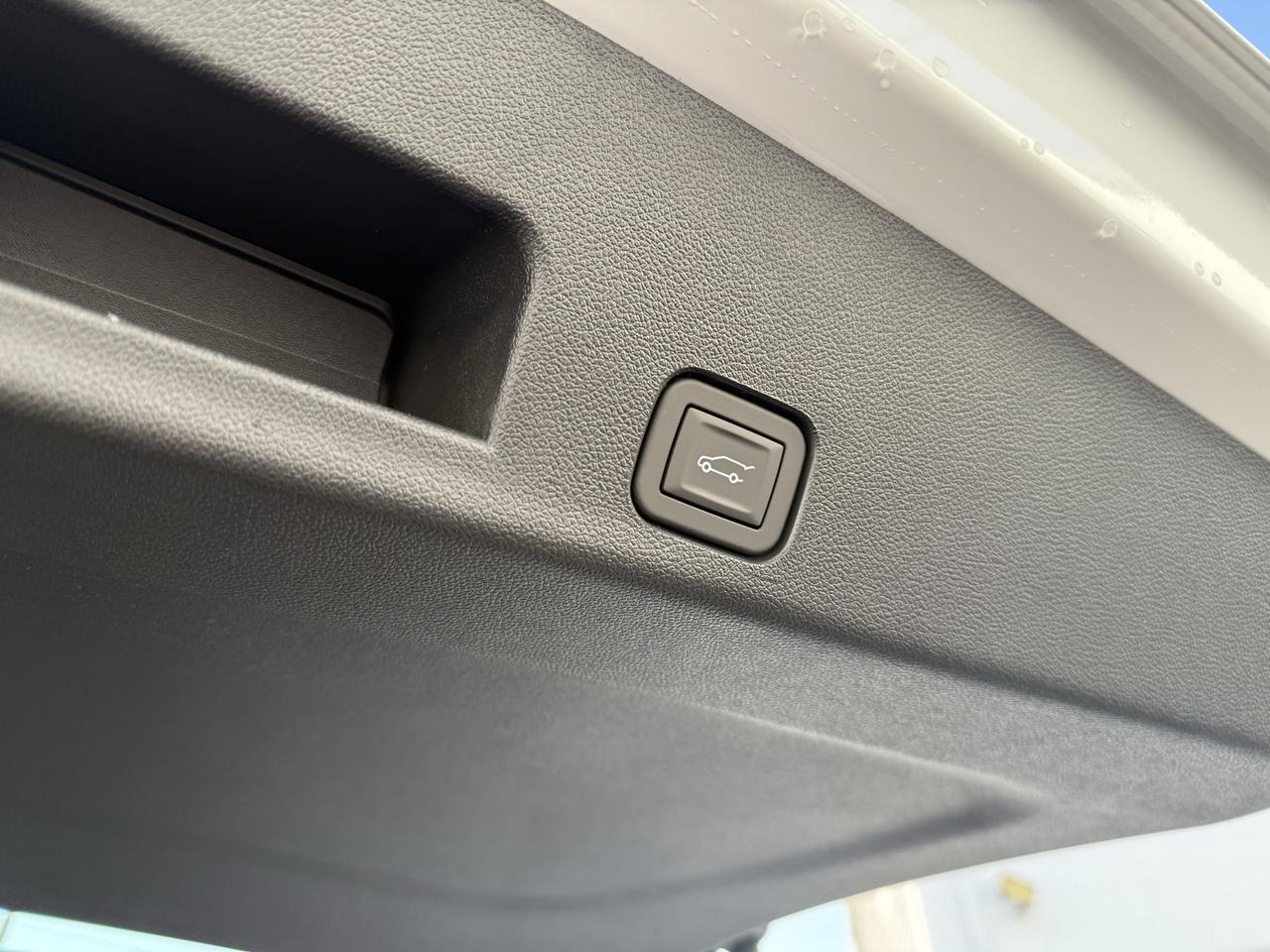 2026 Chevrolet Traverse LT Crestwood KY