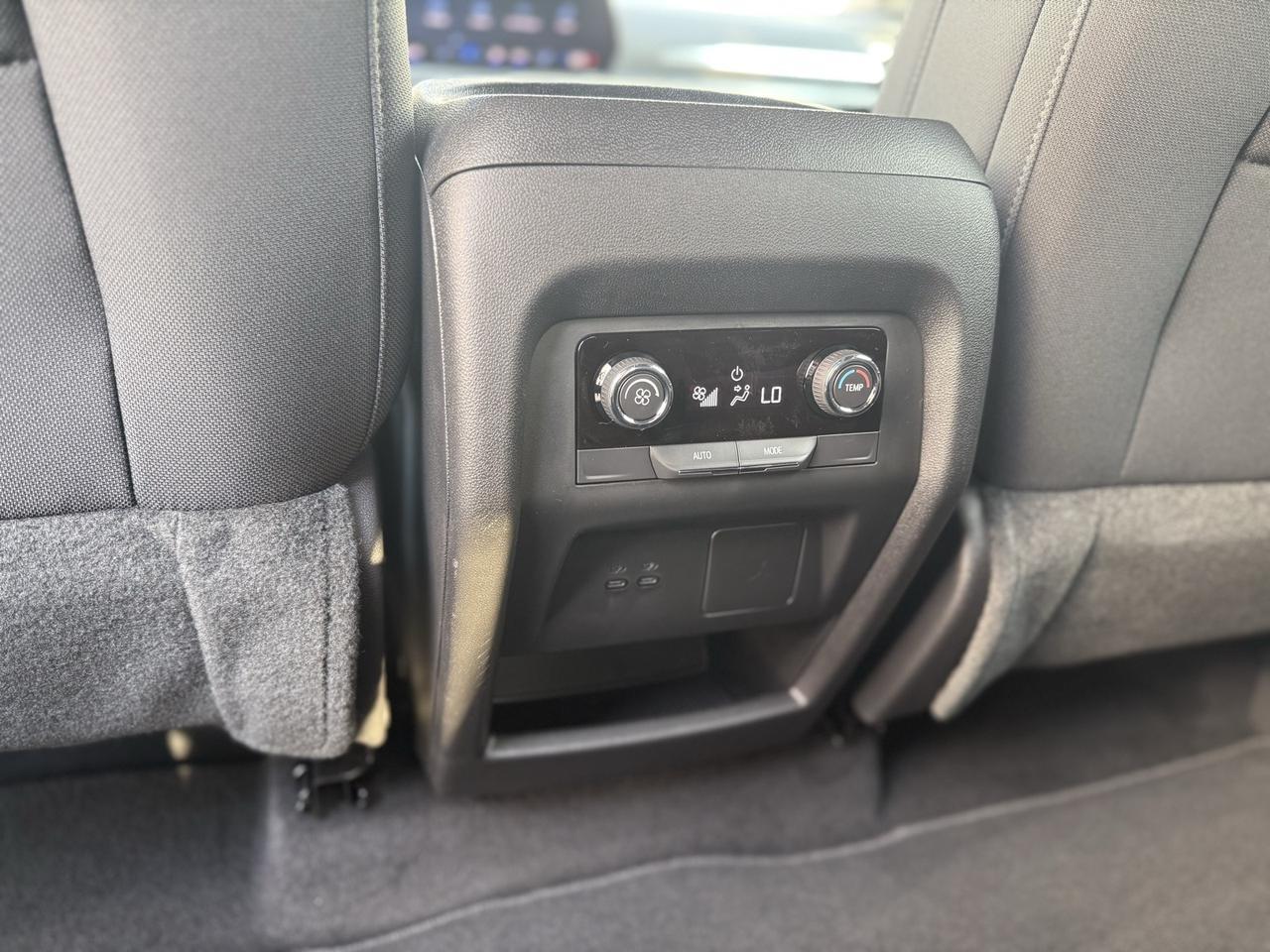 2026 Chevrolet Traverse LT Crestwood KY