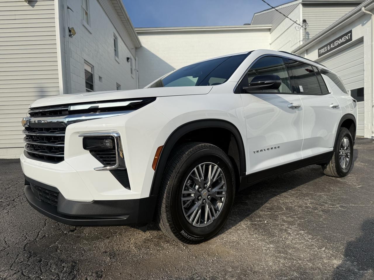 2026 Chevrolet Traverse LT Crestwood KY