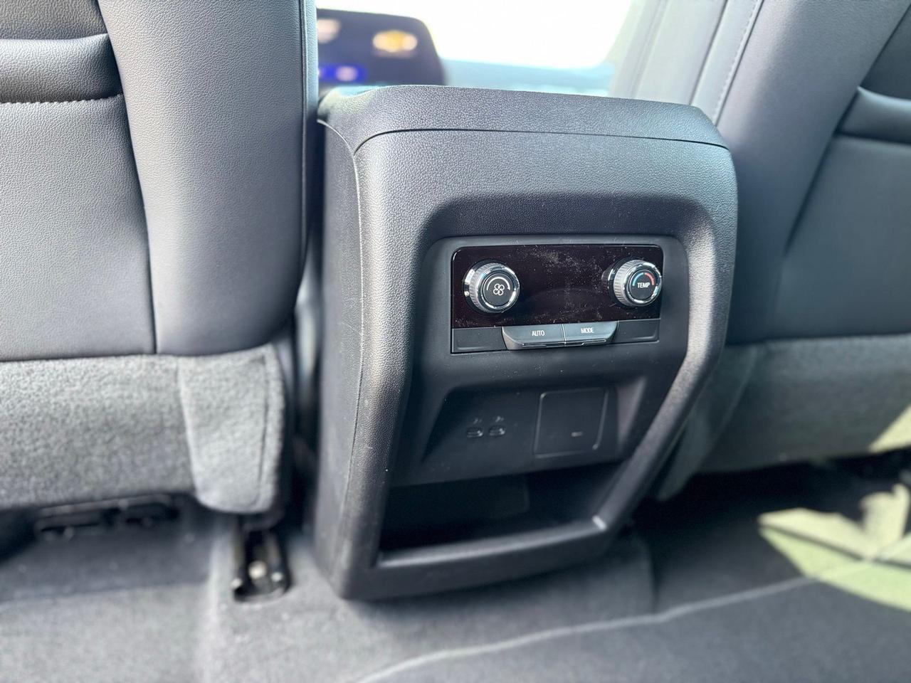 2026 Chevrolet Traverse LT Crestwood KY