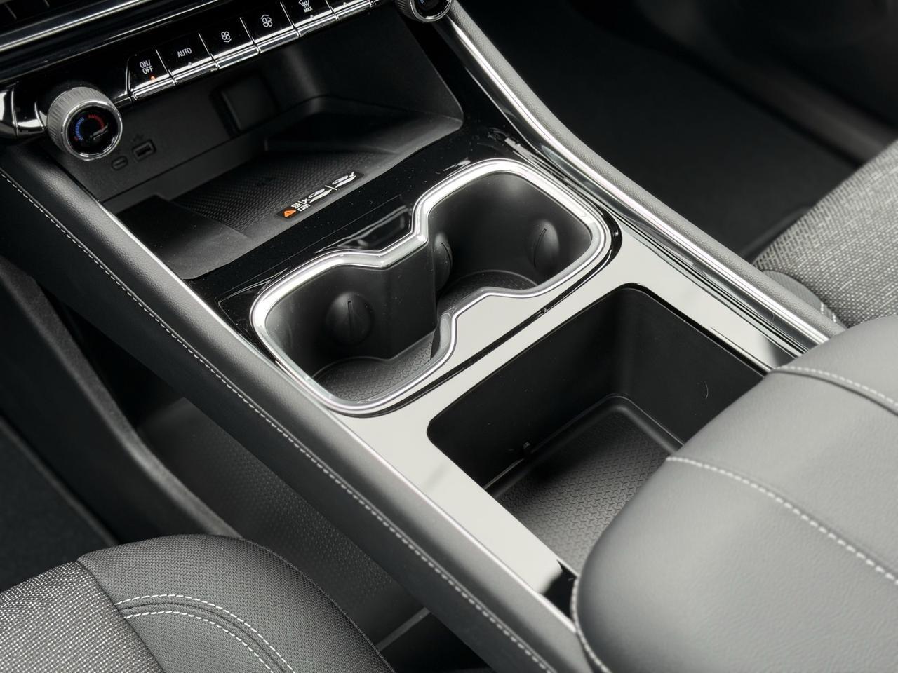 2026 Chevrolet Traverse LT Crestwood KY