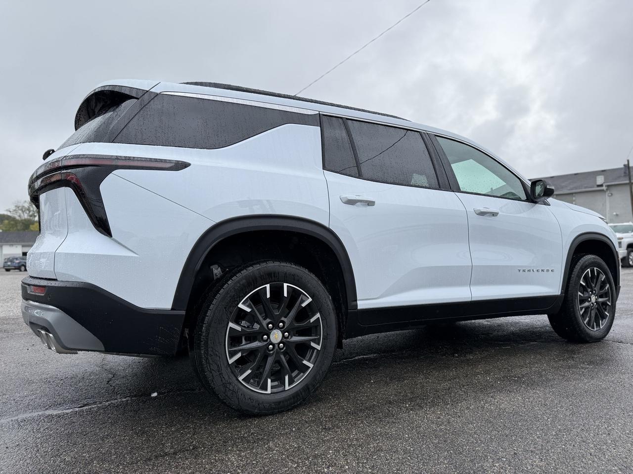 2026 Chevrolet Traverse LT Crestwood KY