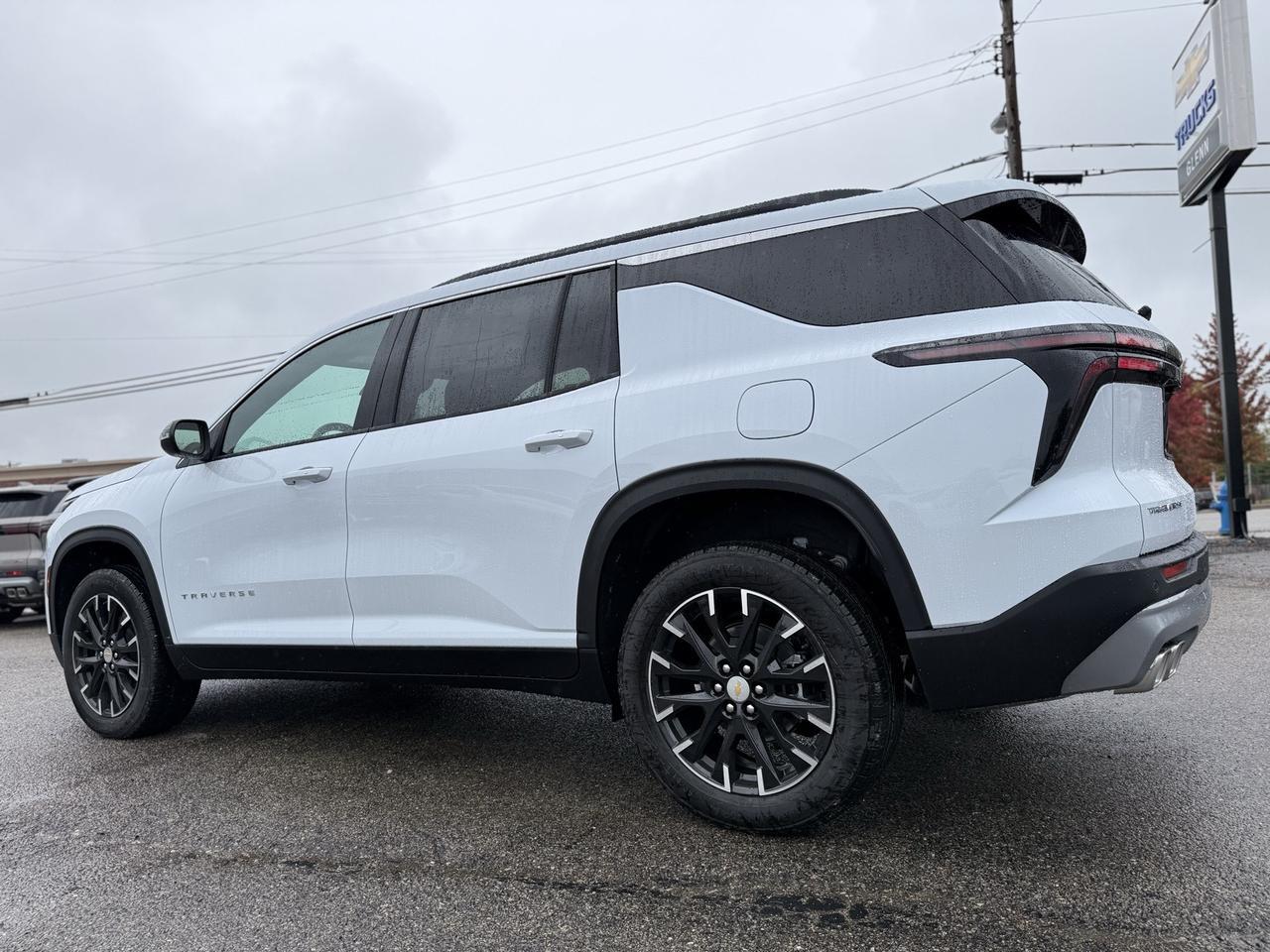 2026 Chevrolet Traverse LT Crestwood KY