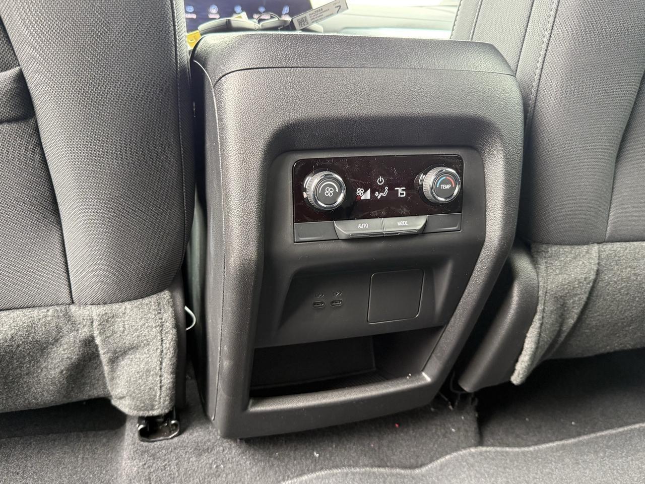 2026 Chevrolet Traverse LT Crestwood KY