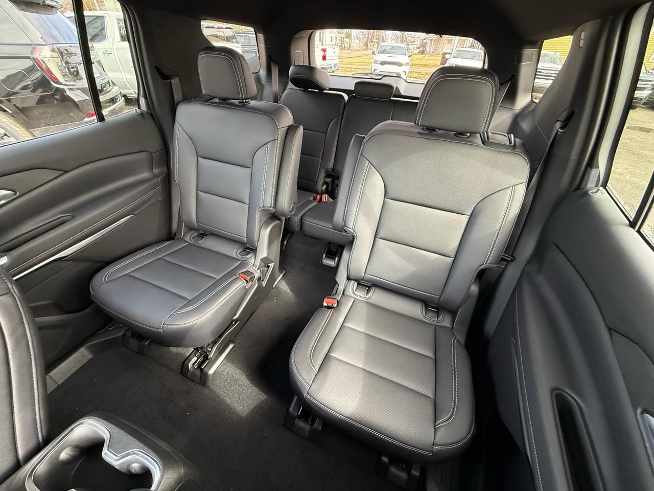 2026 Chevrolet Traverse LT Crestwood KY