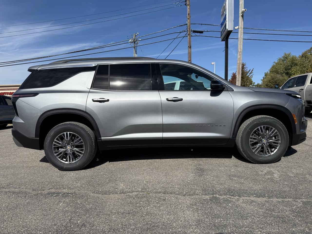 2026 Chevrolet Traverse LT Crestwood KY