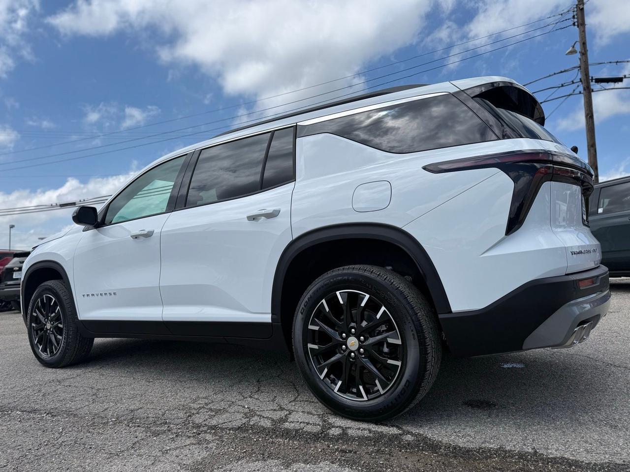 2026 Chevrolet Traverse LT Crestwood KY
