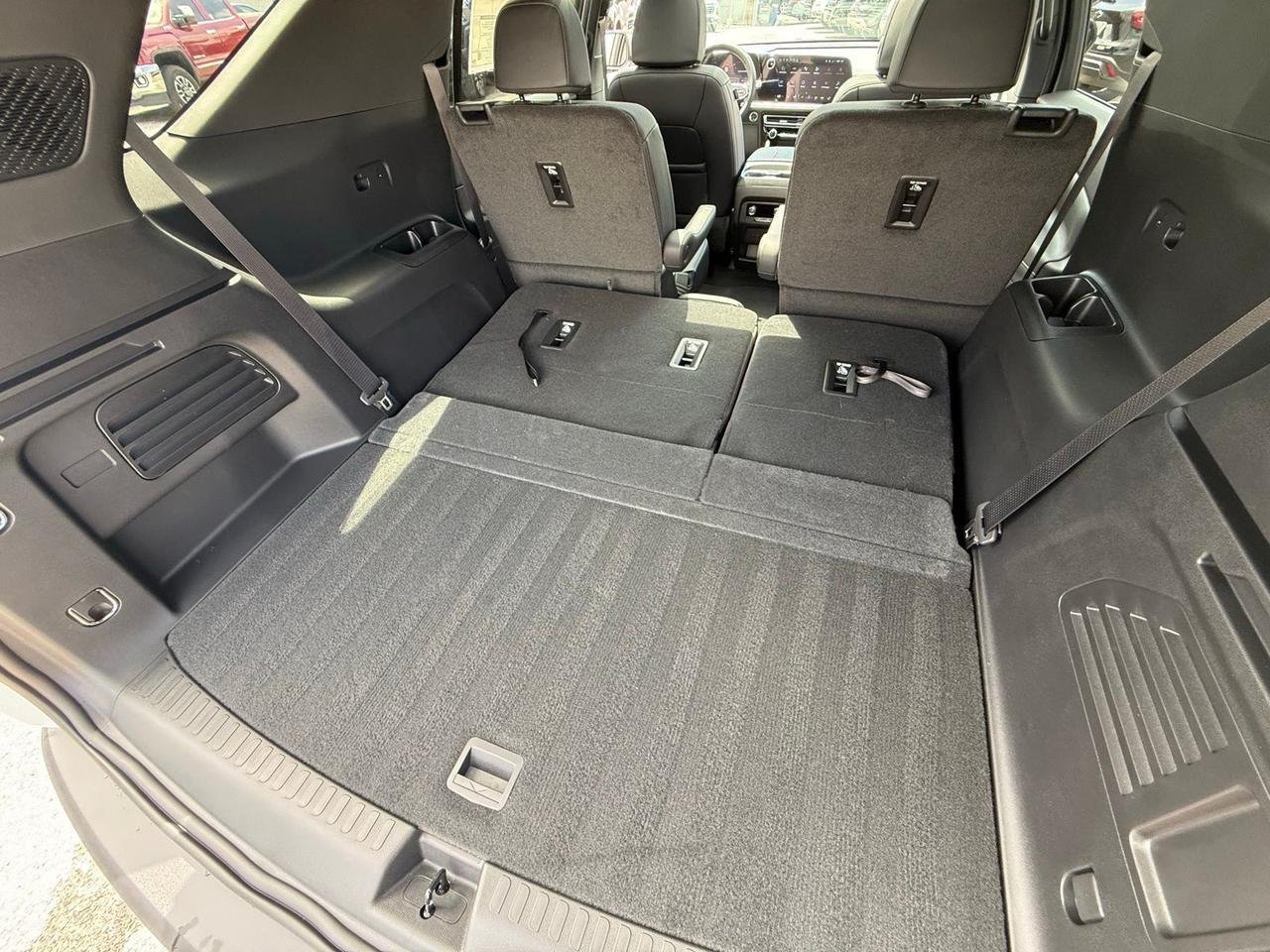 2026 Chevrolet Traverse LT Crestwood KY