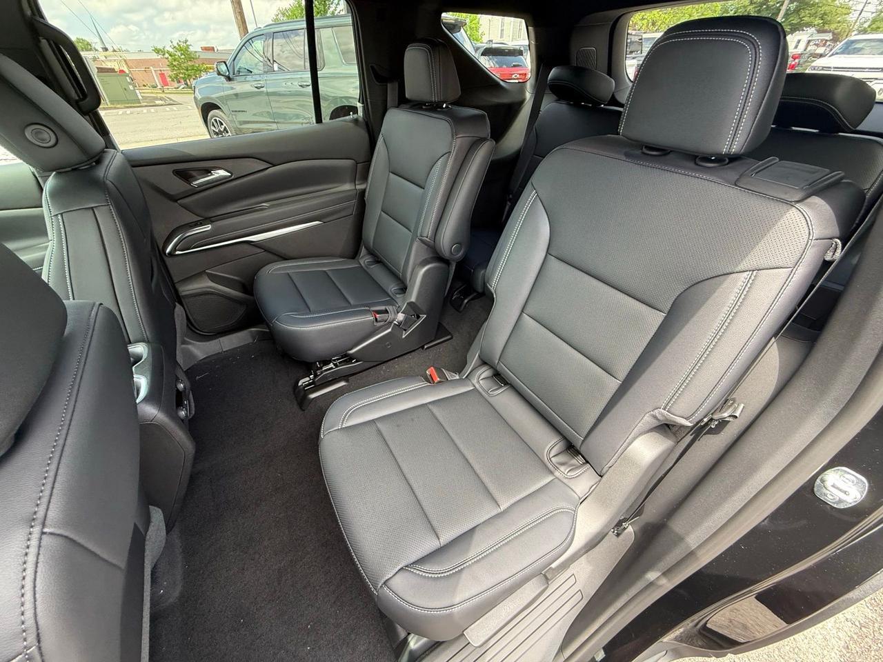 2026 Chevrolet Traverse LT Crestwood KY