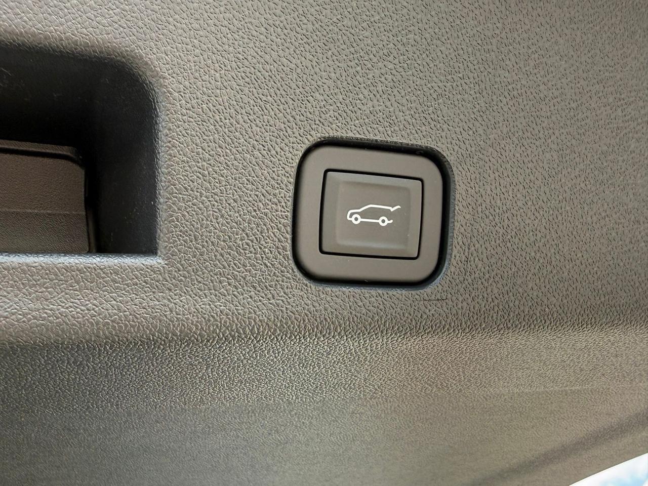 2026 Chevrolet Traverse LT Crestwood KY
