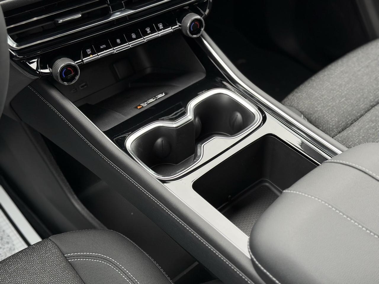 2026 Chevrolet Traverse LT Crestwood KY