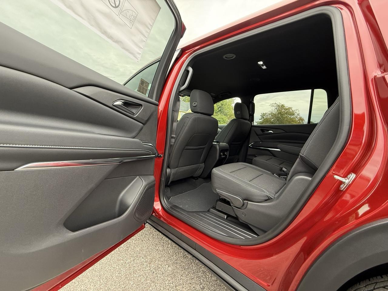 2026 Chevrolet Traverse LT Crestwood KY