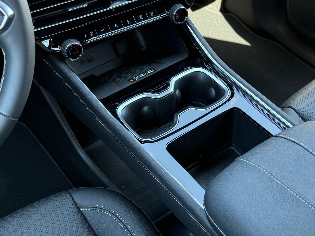 2026 Chevrolet Traverse LT Crestwood KY