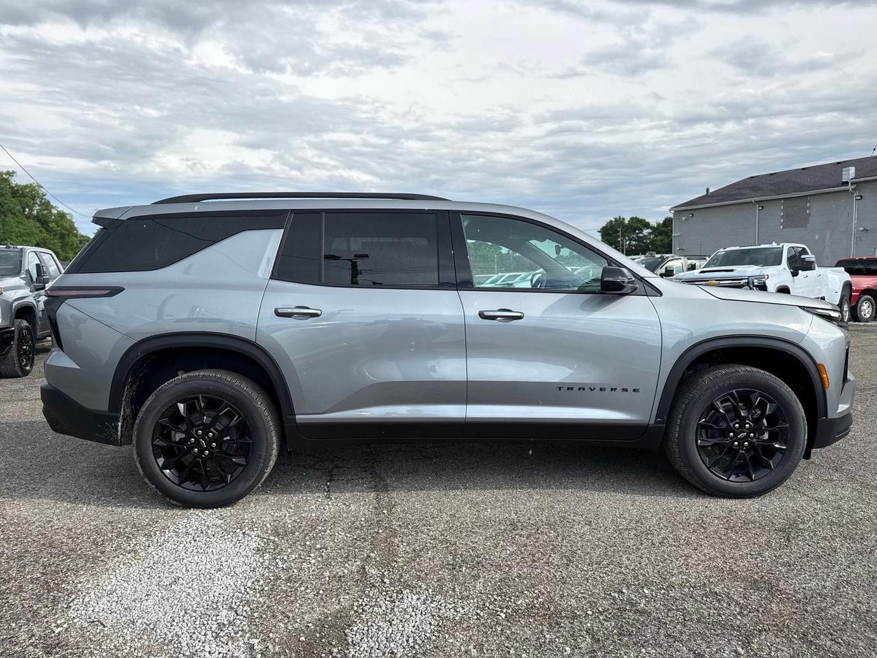 2026 Chevrolet Traverse LT Crestwood KY