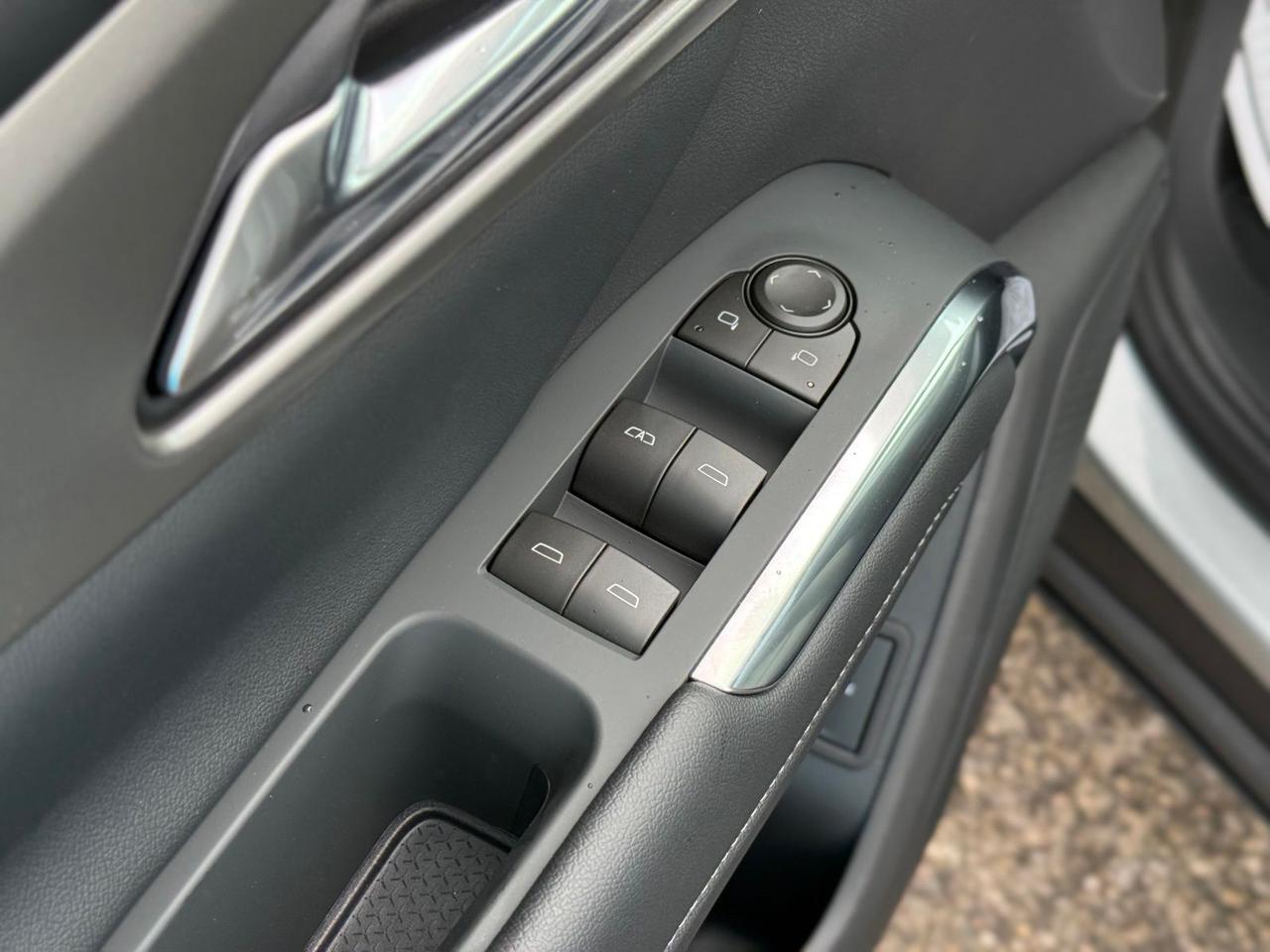 2026 Chevrolet Traverse LT Crestwood KY